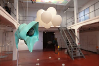 Photos Exposition ‘Sit Back, Relax & Enjoy the Apocalypse’ Jordan Edge’s sonic sculpture ‘Non Human Sonic Entities’  