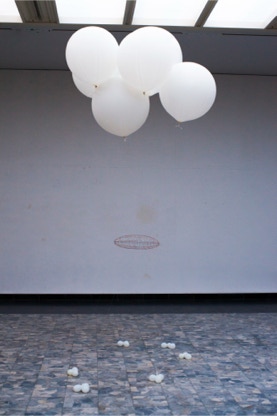'seppelin' - flying installation by seppe de roo - 2017